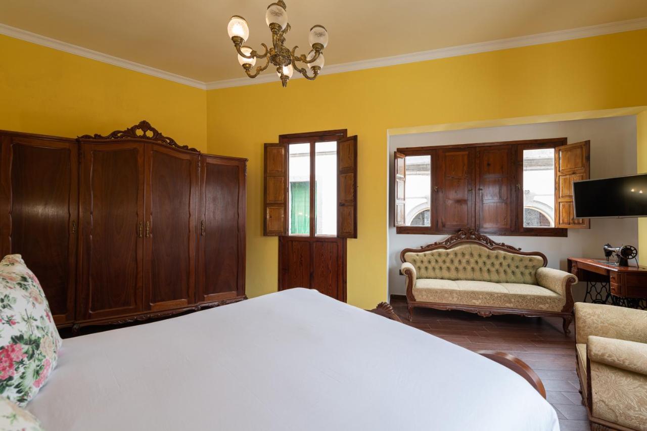 Homeforguest New Duplex With Rooftop Next To Arucas Cathedral Exterior foto